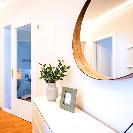 Gemuetliche Neben Der Arena 