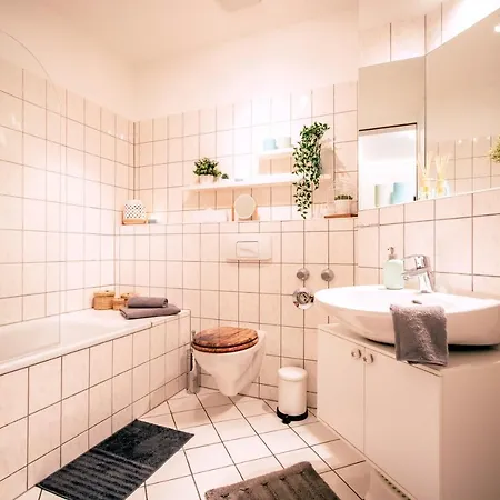 Gemuetliche Neben Der Arena 