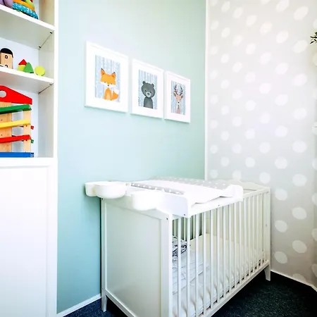 Апартаменты Gemuetliche Neben Der Arena 