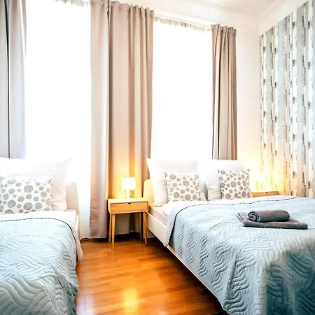 Gemuetliche Neben Der Arena 