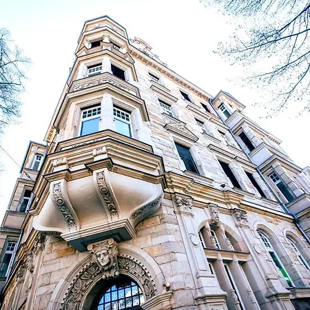 Gemuetliche Neben Der Arena 