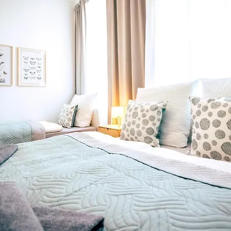 Gemütliche Neben Der Arena Waldi Apartamento *