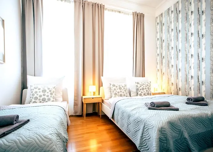 Gemuetliche Neben Der Arena 