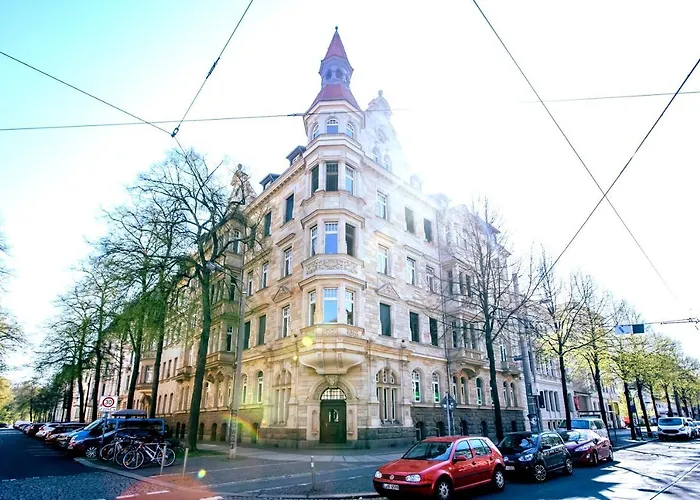 Gemuetliche Neben Der Arena 